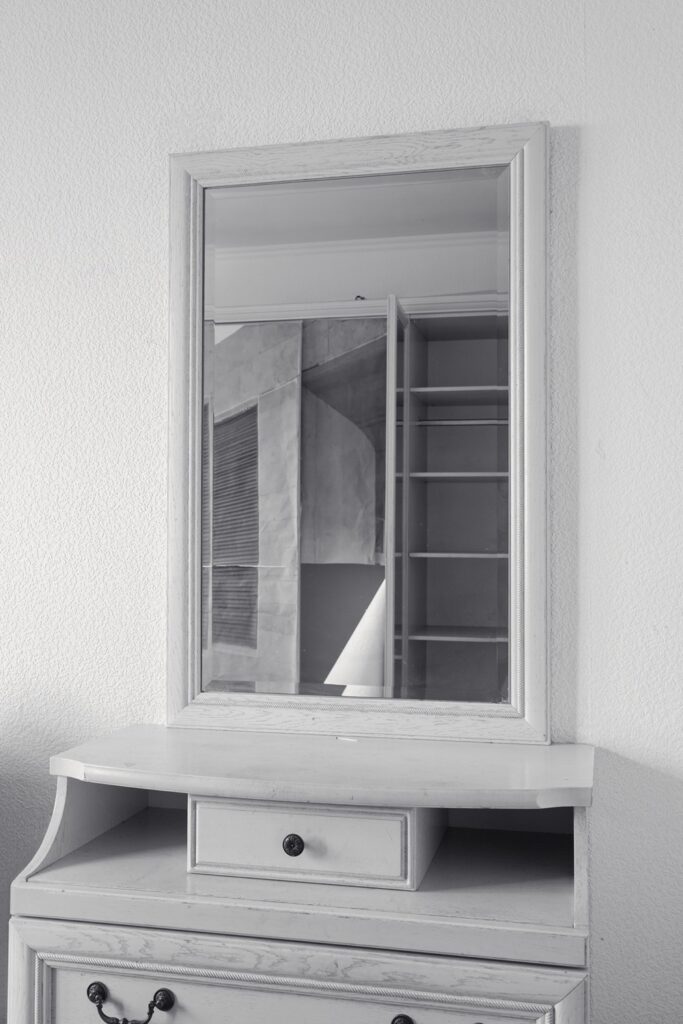Irina Ivannikova. Playing Void IV. 66×100